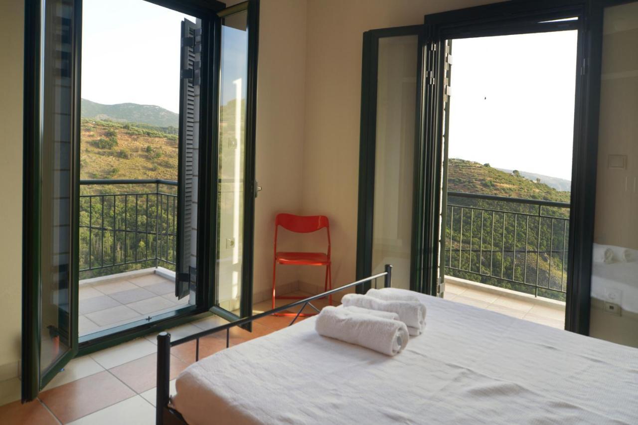Papadeas Villas Megali Mantineia Exterior foto